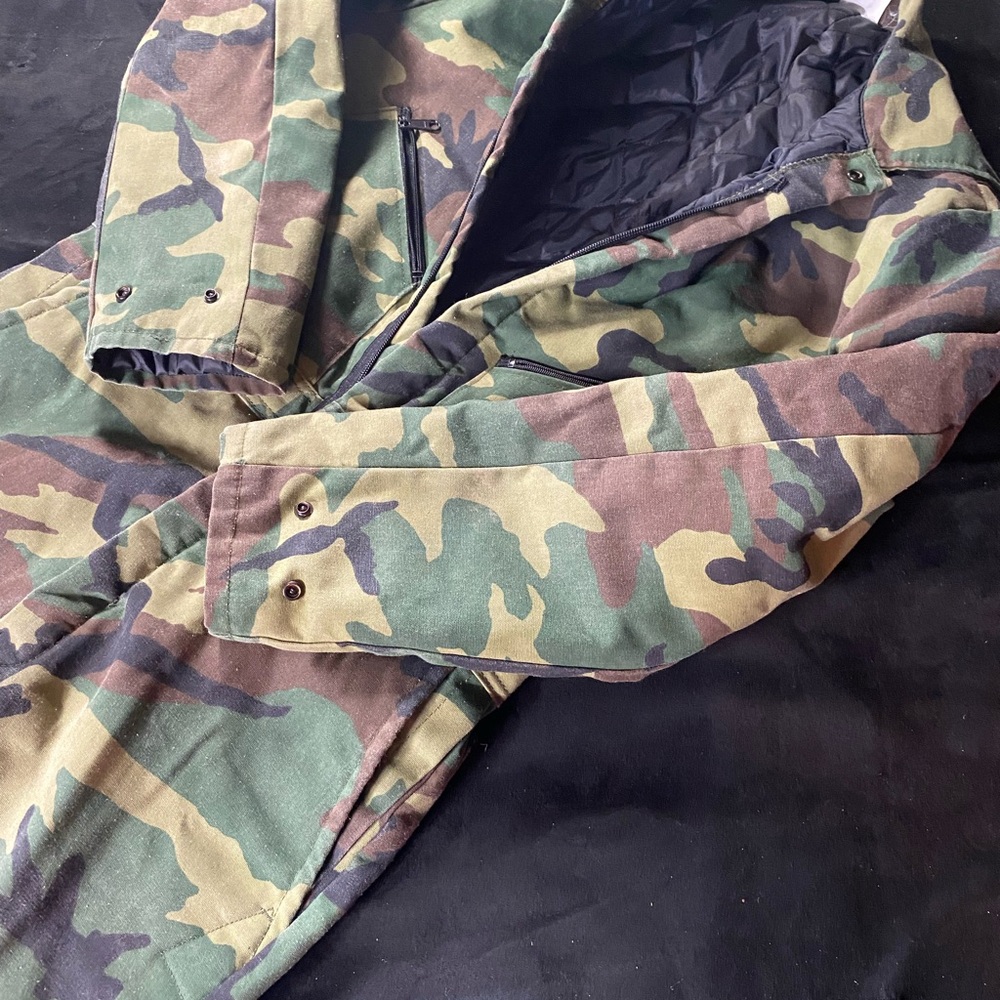 Men's Camouflage Tactical Jacket - Classic Woodland Camo